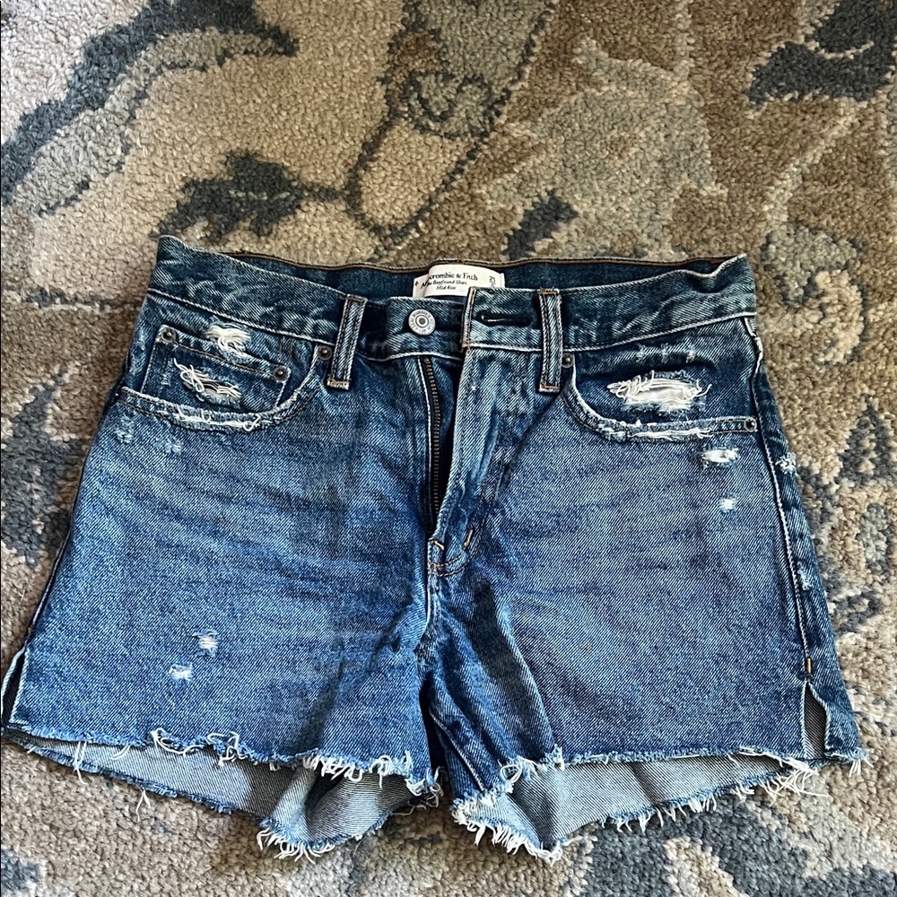 Abercrombie & Fitch The Boyfriend Short Mid Rise